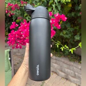 Owala FreeSip Insulated Stainless Steel Water Bottle with Straw BPA-Free 40oz